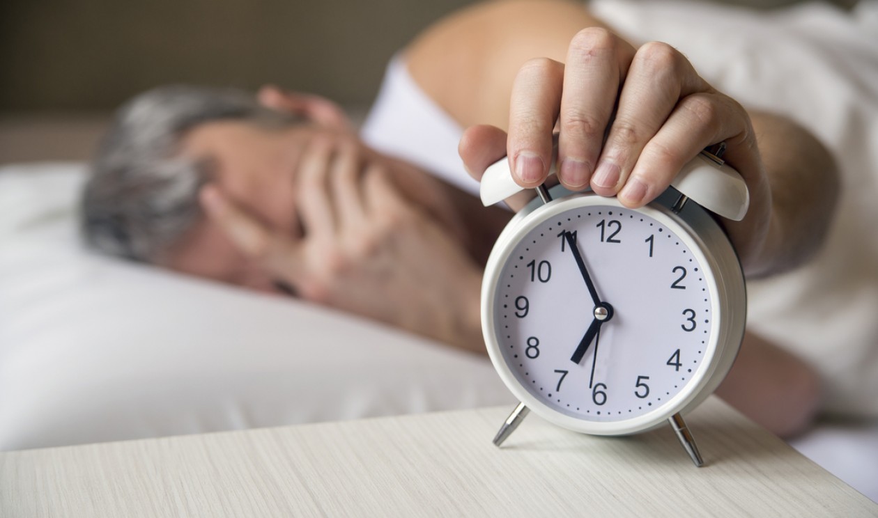 Qual é a razão da dificuldade em dormir durante noites tão quentes?