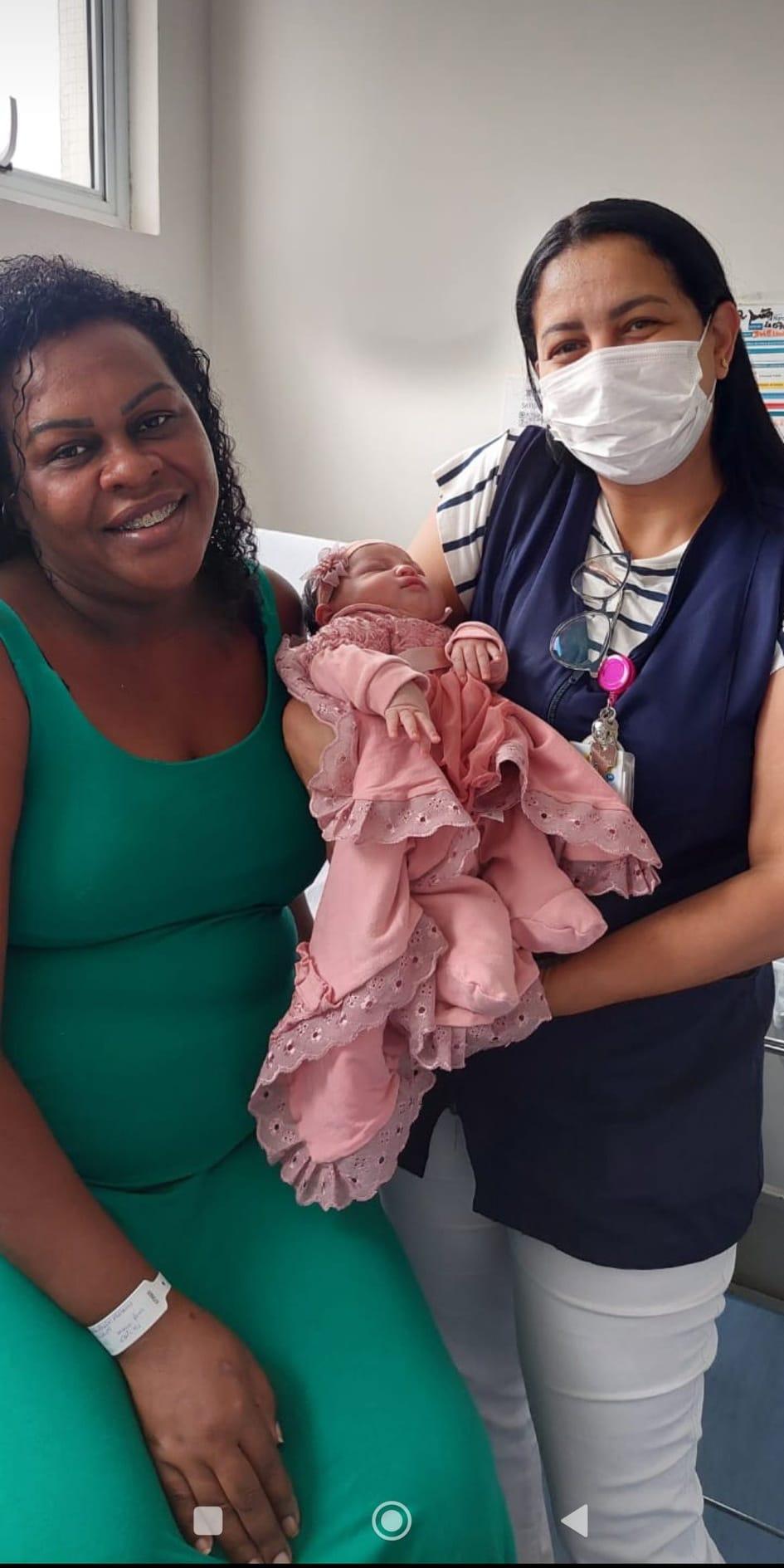 Primeiro Bebê de 2024: Rebeca Chega ao Mundo no Hospital Nardini