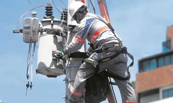 ANEEL DÁ AVAL À ENEL PARA QUE A TARIFA TENHA REDUÇÃO DE 2,43%