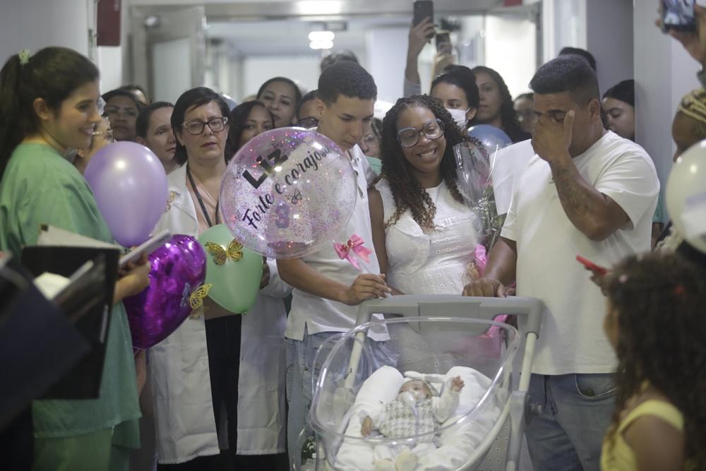 Bebê Prematura que Nasceu com 440 Gramas Recebe Alta em São Bernardo