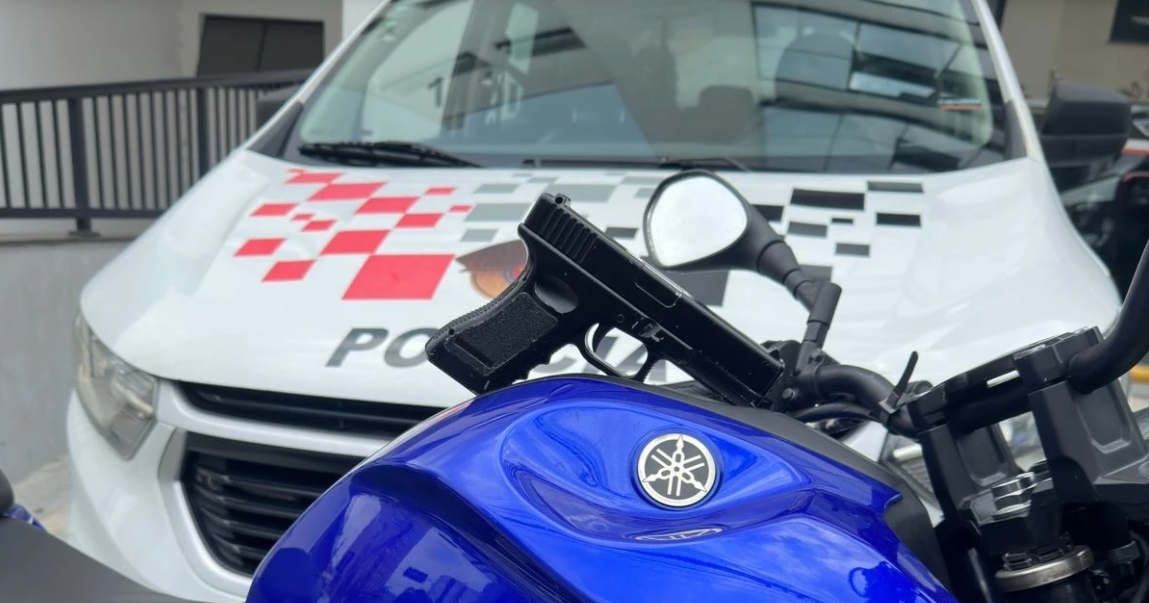 Dupla é presa por roubo após perseguição policial em Mauá