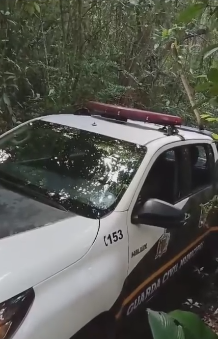 GCM Ambiental Encontra Sandero Roubado e Gol com Placa Adulterada em SBC