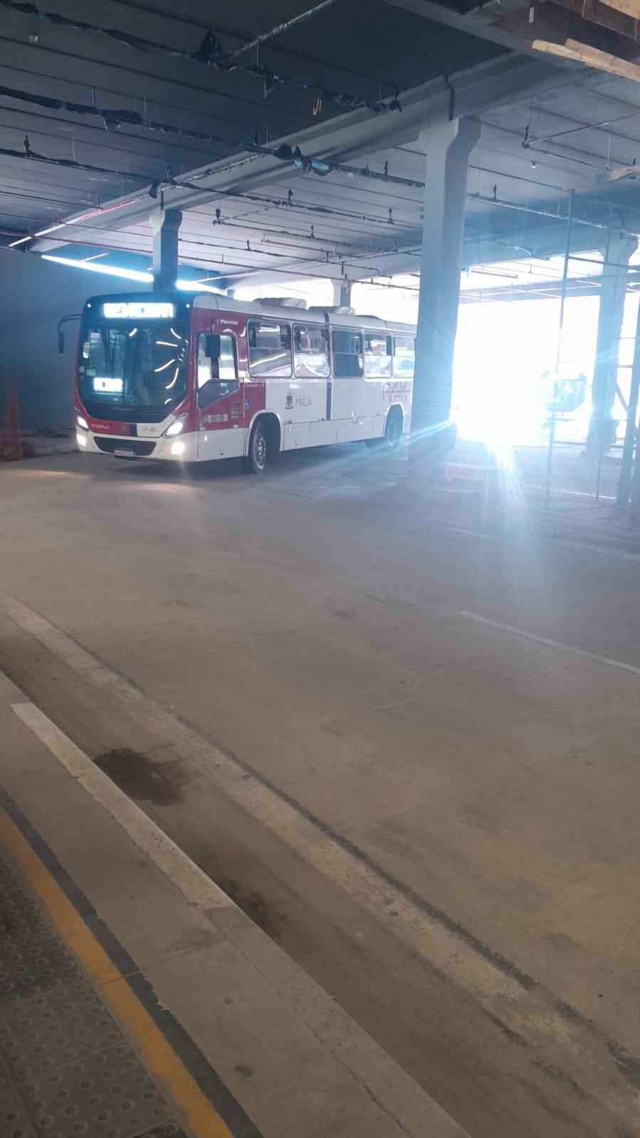 Passageiros Reclamam da Demora na Linha 23 da Acibam
