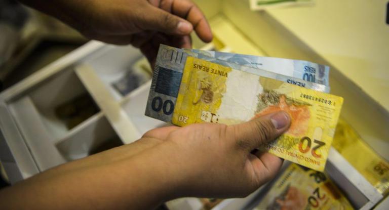 INSS LIBERA CONSULTA À ANTECIPAÇÃO DO 13º SALÁRIO PARA 34,2 MILHÕES DE BENEFICIÁRIOS