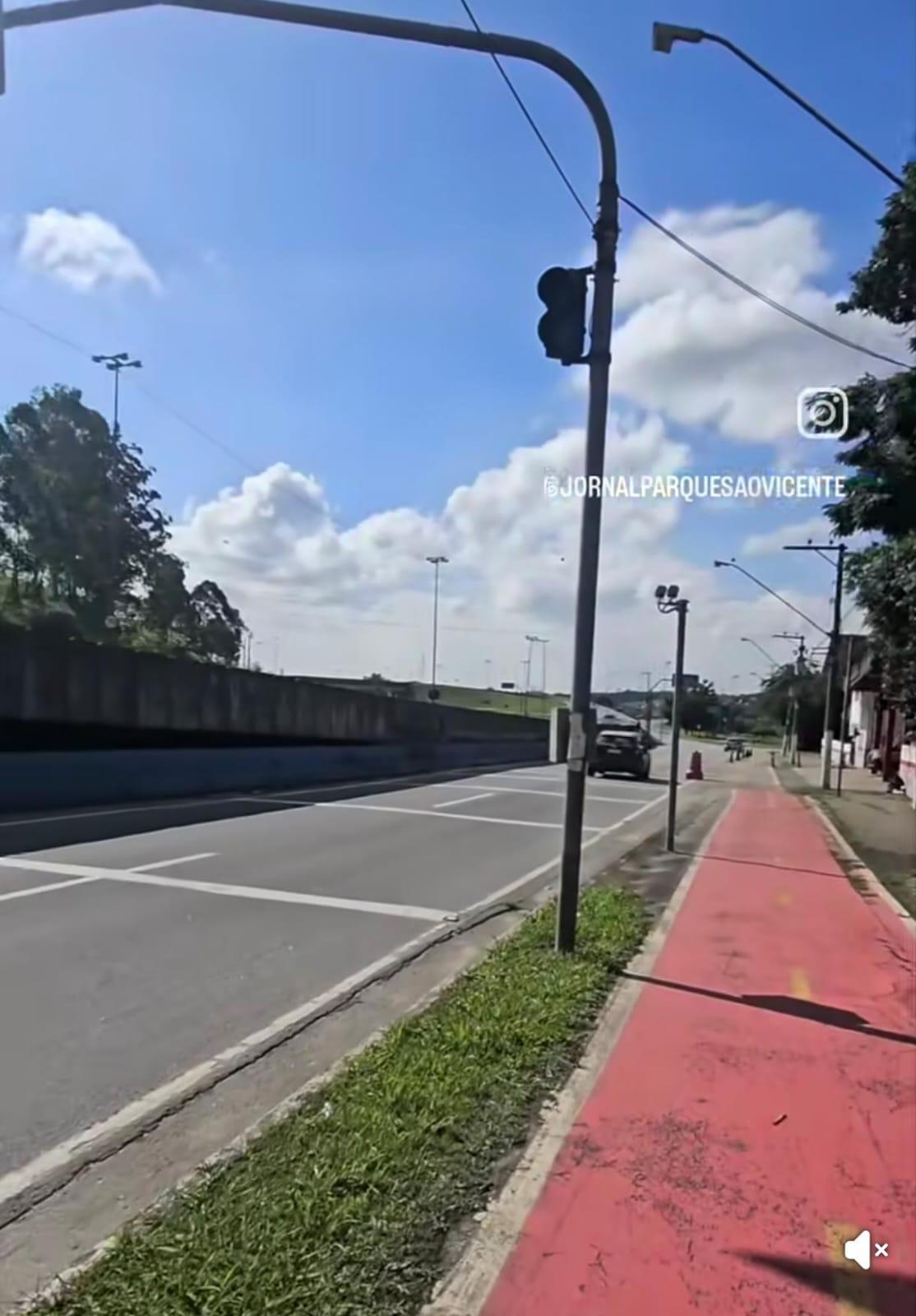 NÃO ESTÁ MULTANDO: Equipamento na Av. Papa João 23 não é radar de fiscalização, esclarece Secretaria de Trânsito