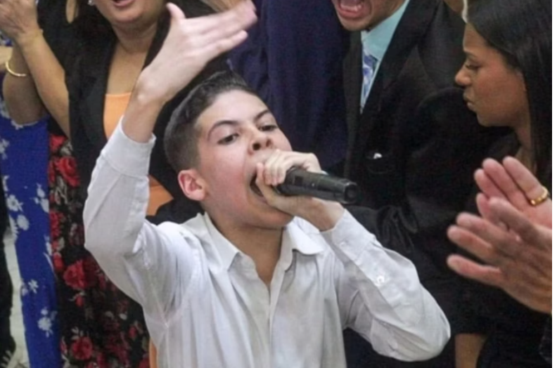 PASTOR DE 15 ANOS É AMEAÇADO APÓS DIZER QUE CURA CÂNCER