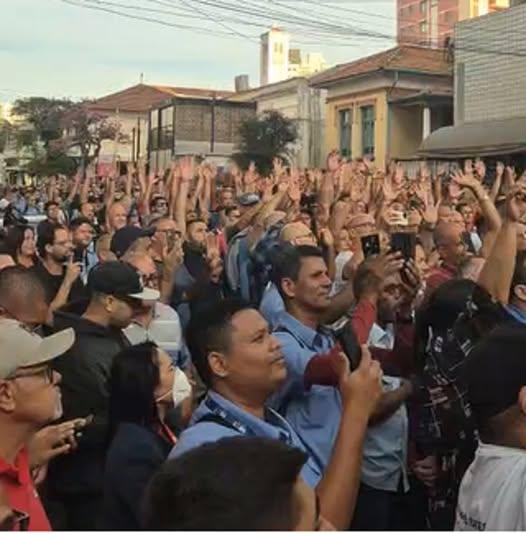 TRABALHADORES DECIDEM HOJE SE HAVERÁ GREVE DOS ÔNIBUS NO ABC