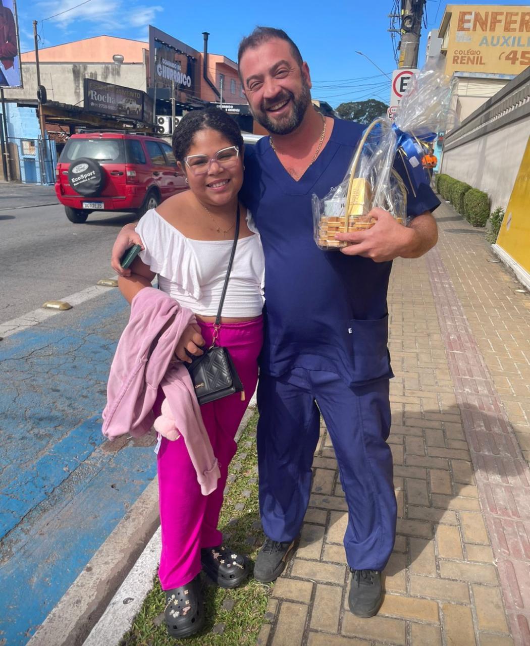 HISTÓRIA DE GRATIDÃO: DR. FELIPE É ELOGIADO POR SUA ENTREGA E AMOR À PROFISSÃO