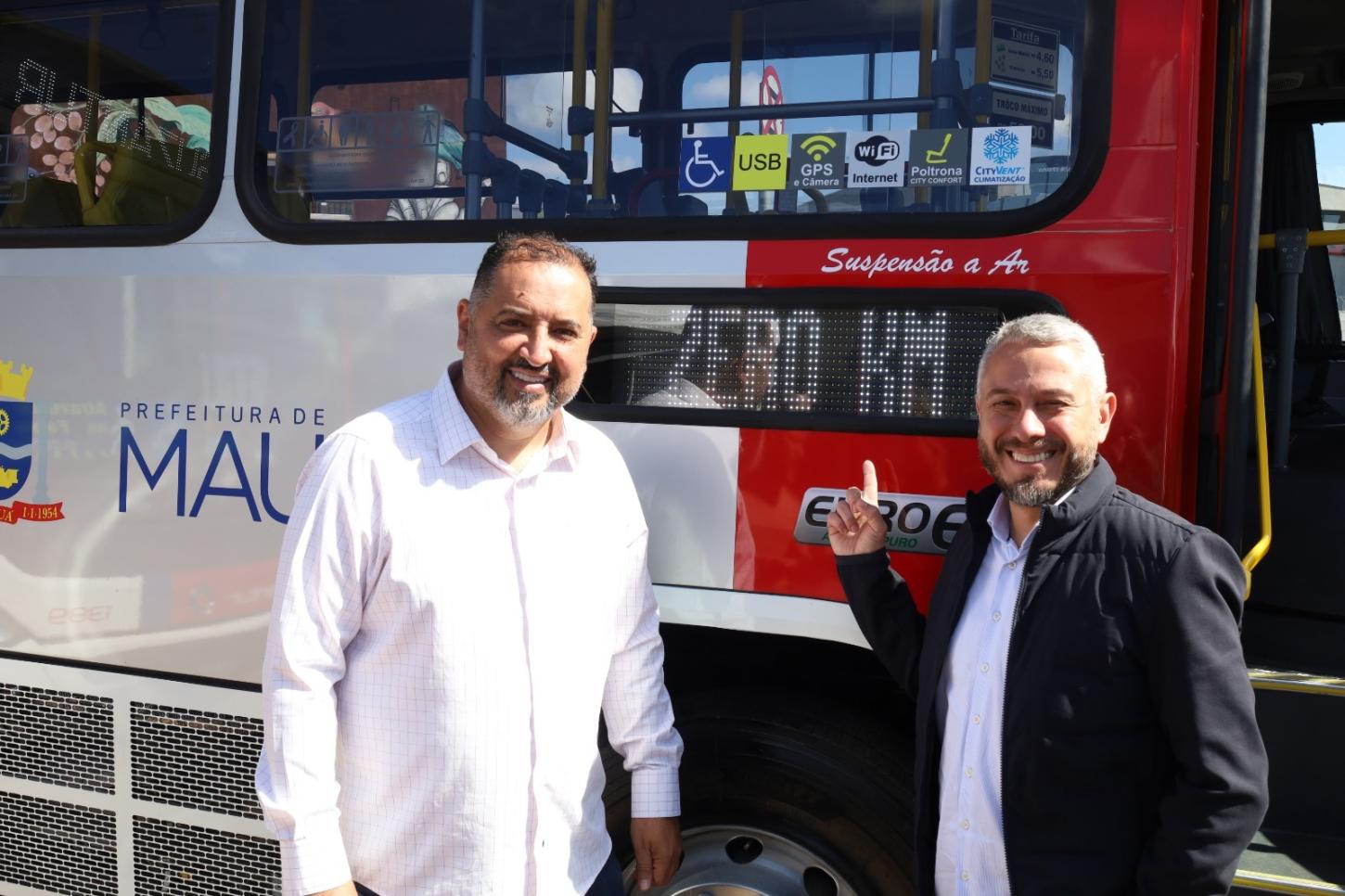 MARCELO OLIVEIRA ENTREGA MAIS 50 ÔNIBUS E MODERNIZA O TRANSPORTE