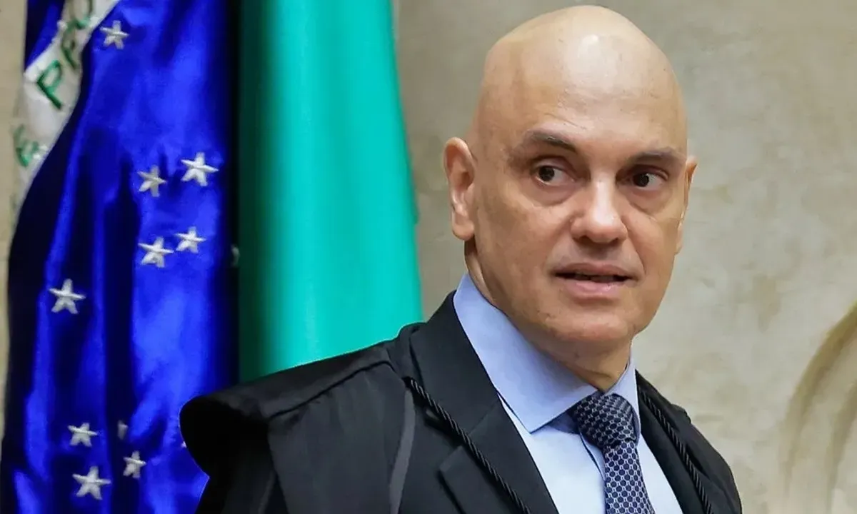 Secretário de Trump determina revogação de visto de Moraes, aliados e familiares nos EUA