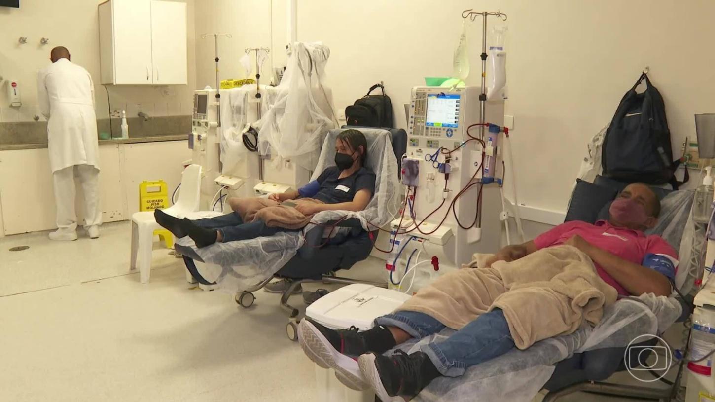 FAUSTÃO É PRIORIDADE NA FILA DO SUS E REALIZA 4º TRANSPLANTE EM 2 ANOS