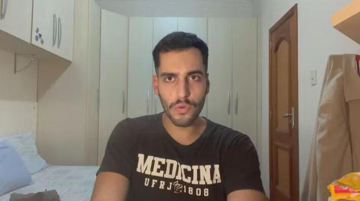 ESTUDANTE DE MEDICINA DESCUBRE QUE ESTAVA “MORTO” NO SUS AO TENTAR SE VACINAR