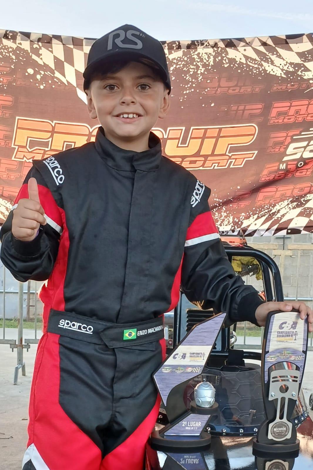 Piloto mirim de Mauá disputa final do Brasileiro de Velocidade