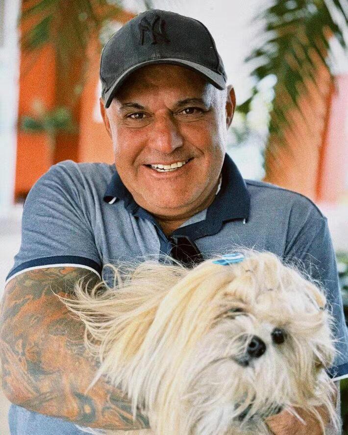 PACIENTE SOBREVIVE À INTOXICAÇÃO POR METANOL APÓS TRATAMENTO INUSITADO COM VODCA RUSSA EM SÃO PAULO