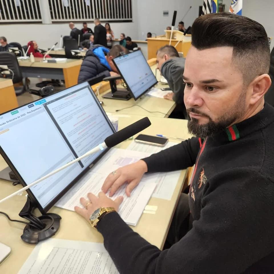 Vereador de Mauá é denunciado por fraude em licitação e suposto recebimento de quase R$ 600 mil em propina