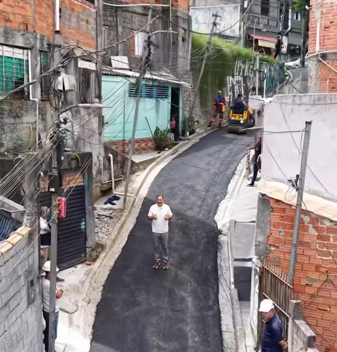 AO SOM DE “NÃO É ROCINHA”, ZAIRÃO RECEBE ASFALTO NOVO
