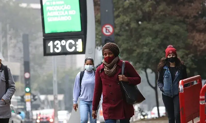 MARÇO COMEÇA COM CICLONE ATÍPICO, CHUVA FORTE E FRIO NO SUL