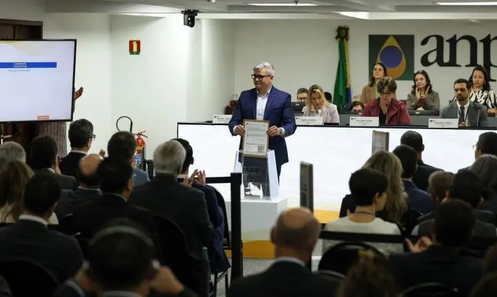Maior leilão do pré-sal termina com sete dos 13 blocos arrematados
